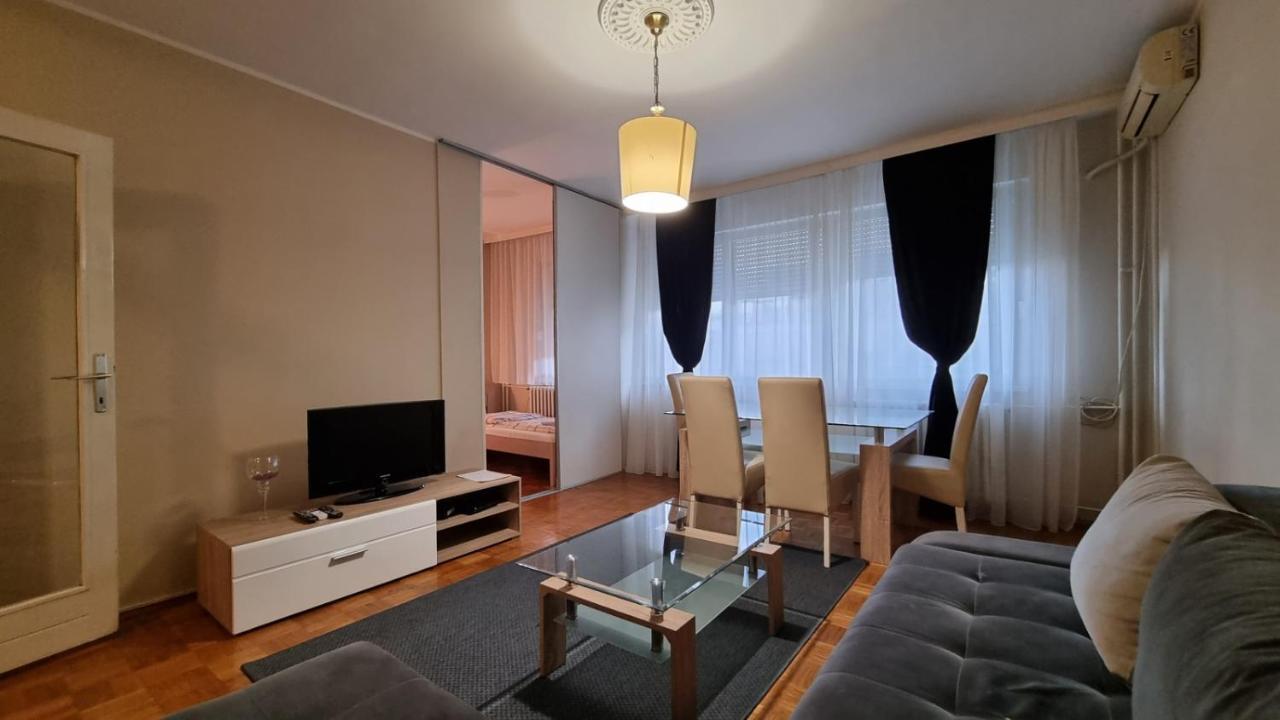 Slavija Square Apartments Belgrad Exteriör bild