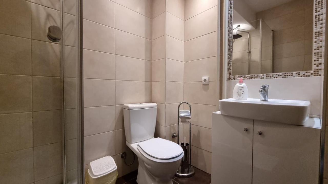 Slavija Square Apartments Belgrad Exteriör bild