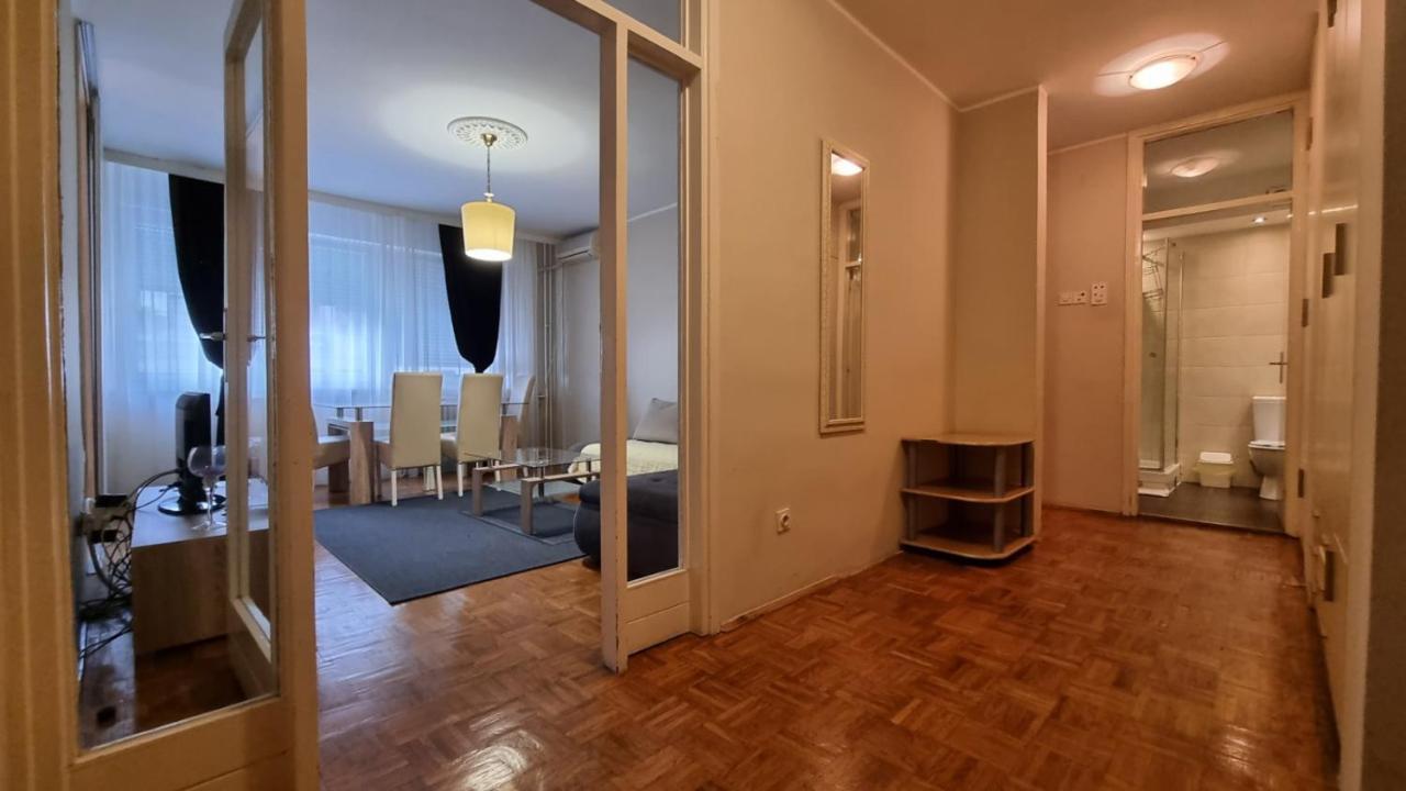 Slavija Square Apartments Belgrad Exteriör bild