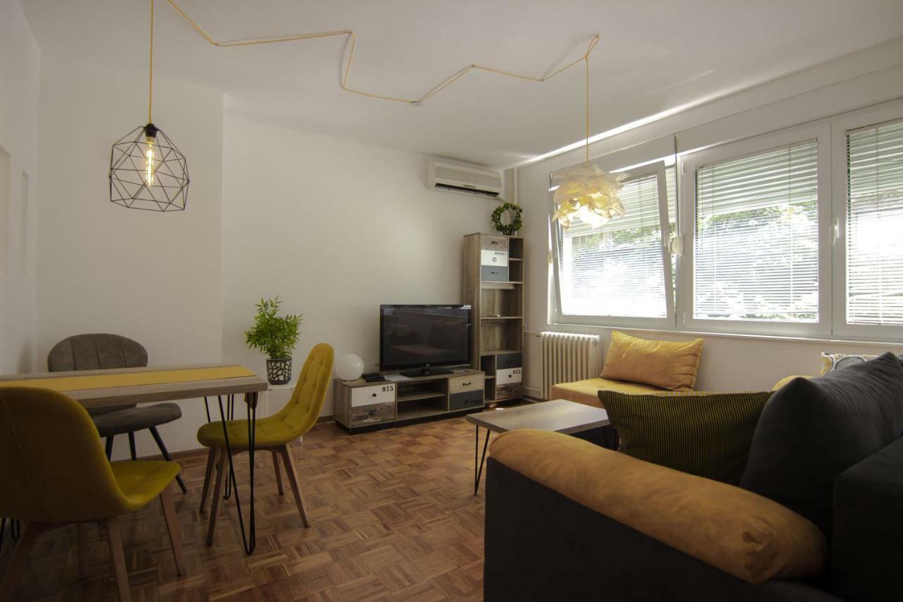 Slavija Square Apartments Belgrad Exteriör bild