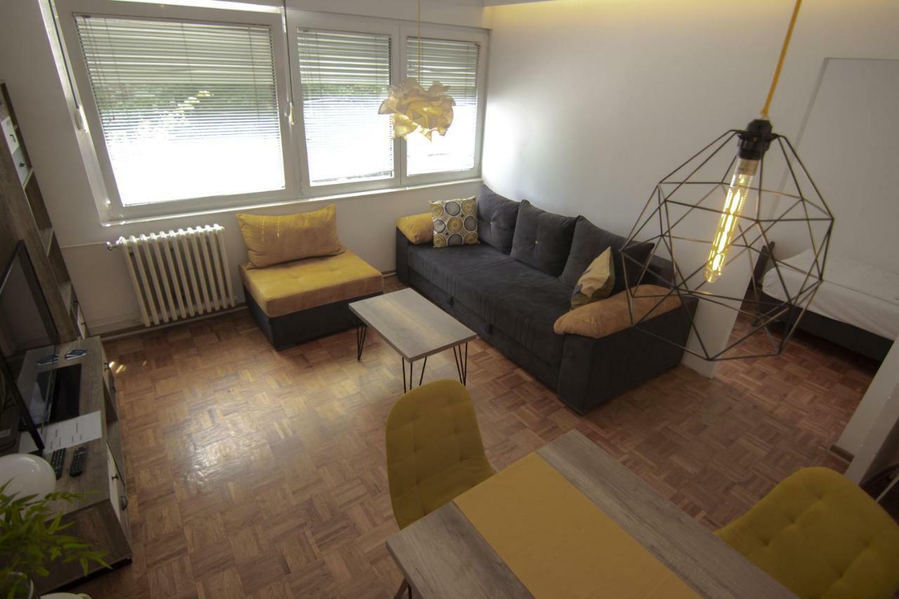 Slavija Square Apartments Belgrad Exteriör bild
